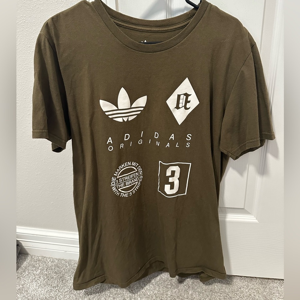 Men’s adidas olive green shirt size large